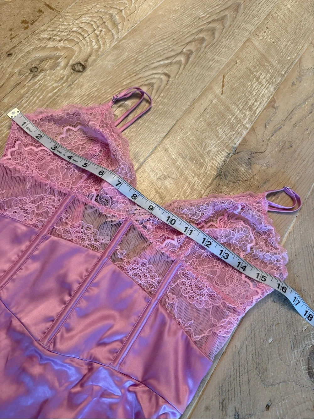 Victoria’s Secret Pink Lace-Trim Satin Chemise Slip Stretchy M